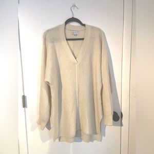 Ava & Viv Cream V-neck sweater tunic 1X